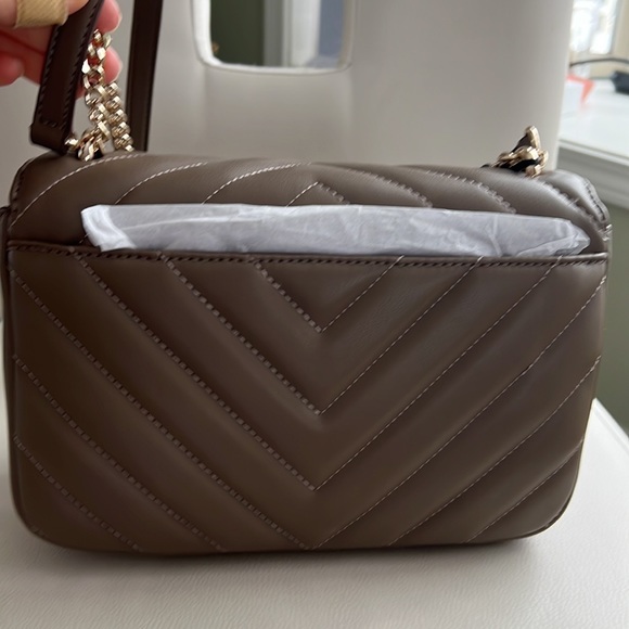 DKNY New Veronica Large Shoulder Bag Clay Gray Crossbody Purse Handbag - Picture 7 of 17